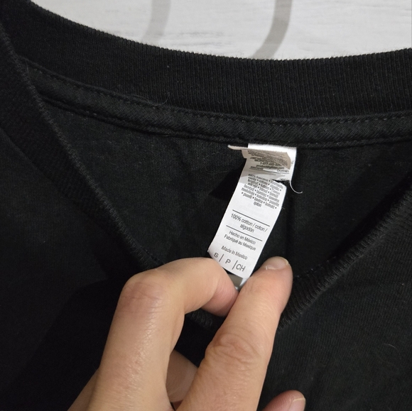 OUTLAW black longsleeve shirt Size Small - Picture 2 of 3